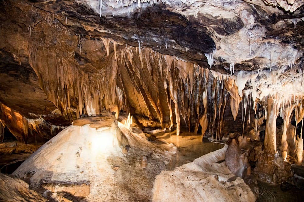 grotte La Fileuse de Verre à Courniou