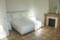 chambre avec 2 lits de 90x200 ©MidiMaison