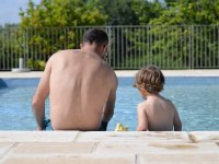 JOUARRES PISCINE ENFANT © RESIDENCE DU CHATEAU DE JOUARRES